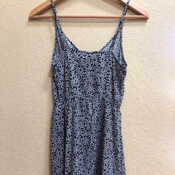 H&M (Divided) Navy Patterned Dress - Picture 2 of 4